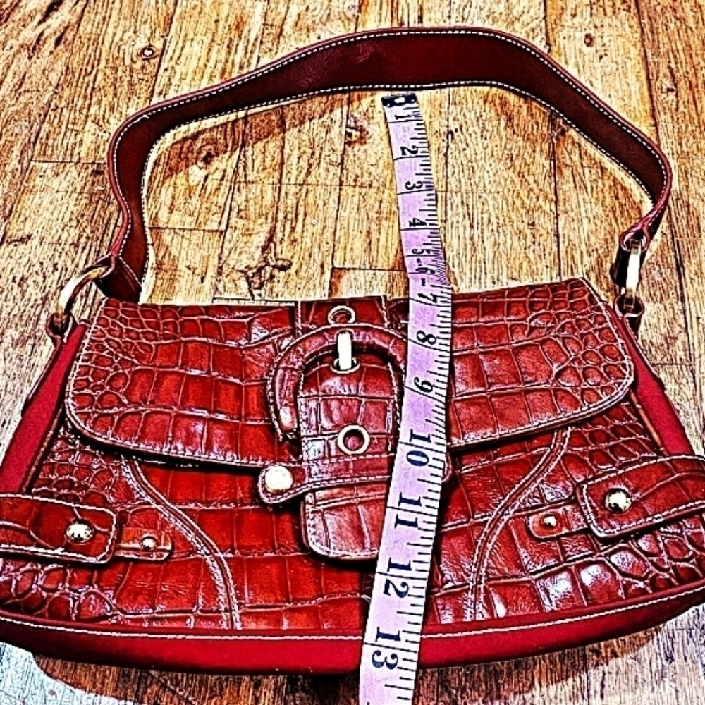 𝅺Franco Sarto Moc Croc Embossed Red Leather Women's Shoulder Bag EUC - Picture 5 of 8